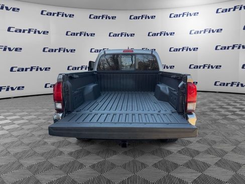 Used 2018 Toyota Tacoma SR5 image 11