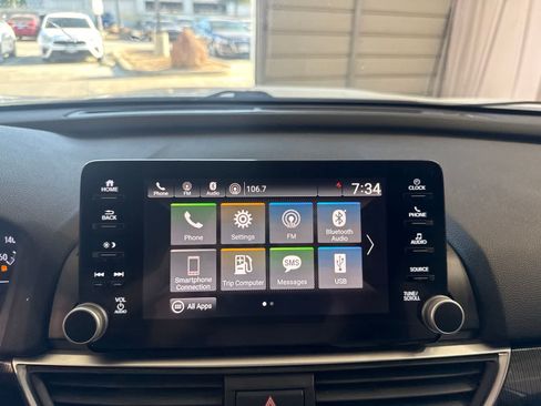 Used 2018 Honda Accord Sport image 28