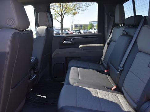 New 2026 Chevrolet Silverado 2500 ZR2 image 21