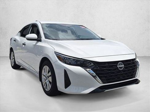 Certified 2025 Nissan Sentra S FWD image 3