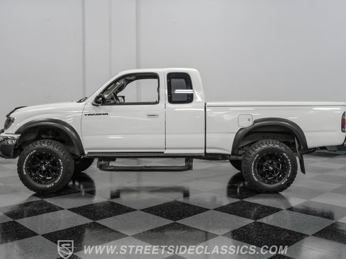 Used 2002 Toyota Tacoma PreRunner image 2