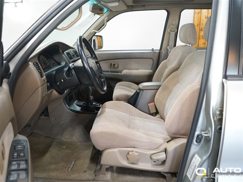 Used 1999 Toyota 4Runner SR5 AWD/4WD image 19