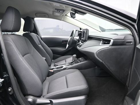 Used 2024 Toyota Corolla LE image 33