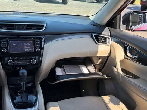 Used 2016 Nissan Rogue SL AWD/4WD image 32