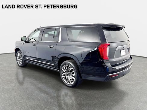 Used 2024 GMC Yukon XL Denali Ultimate AWD/4WD image 8