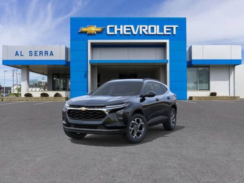 New 2026 Chevrolet Trax LT w/ Driver Confidence Package FWD image 8