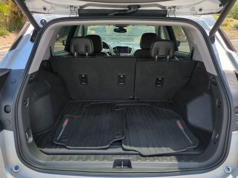 Used 2018 GMC Terrain SLT w/ Preferred Package FWD image 14