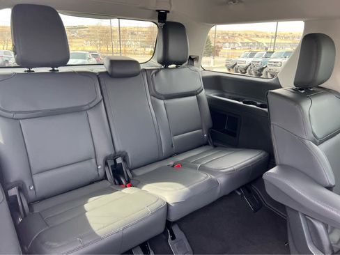 New 2026 Ford Expedition Active image 24