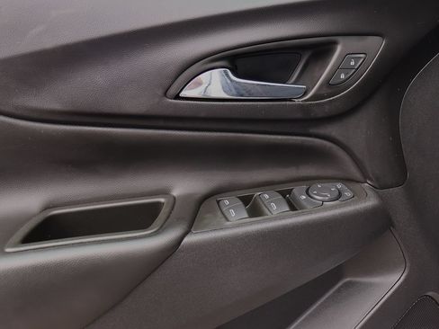 Used 2022 Chevrolet Equinox LT FWD image 37