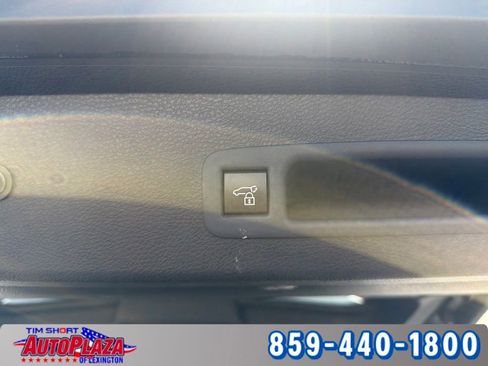 Used 2025 Toyota Sienna XLE w/ XLE Plus Package AWD/4WD image 18