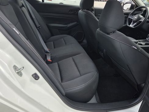 Used 2025 Nissan Altima 2.5 SV FWD image 17