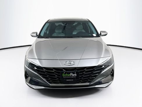 Used 2023 Hyundai Elantra Limited FWD image 2