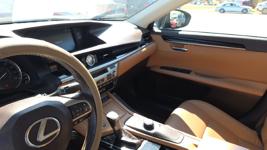 Used 2017 Lexus ES 350 w/ Accessory Package 2 FWD image 20