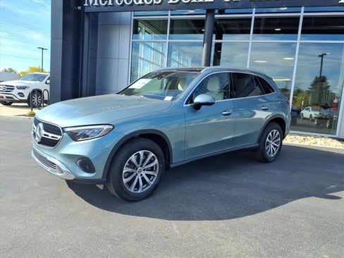 Certified 2026 Mercedes-Benz GLC 300 4MATIC image 2