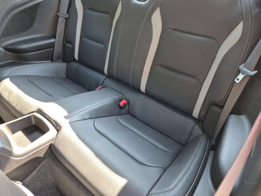 Used 2018 Chevrolet Camaro SS RWD image 18