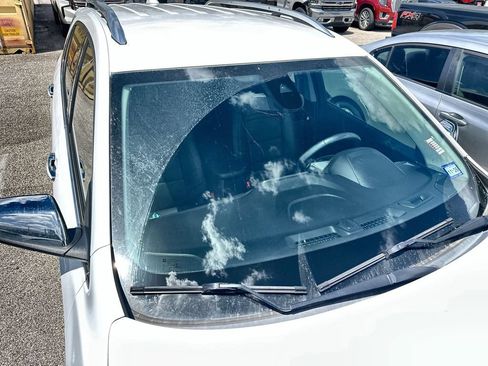 Certified 2020 Chevrolet Equinox Premier FWD image 12