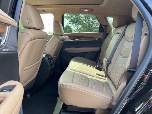 Used 2020 Cadillac XT5 Sportv w/ Platinum Package AWD/4WD image 21