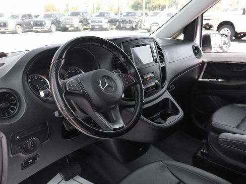 Used 2021 Mercedes-Benz Metris image 21