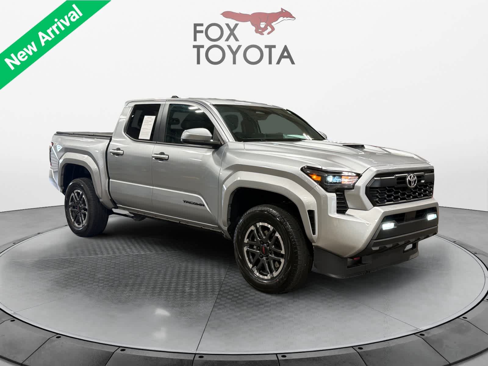 Used 2025 Toyota Tacoma TRD Sport AWD/4WD image 8