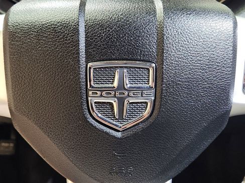 Used 2017 Dodge Grand Caravan GT image 49