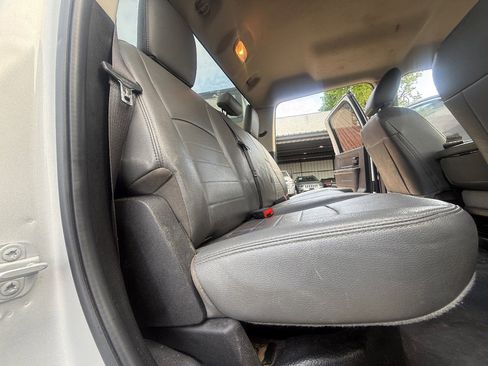 Used 2018 RAM 3500 Tradesman w/ Chrome Appearance Group image 18