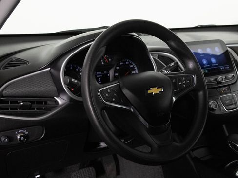 Used 2021 Chevrolet Malibu LS image 31