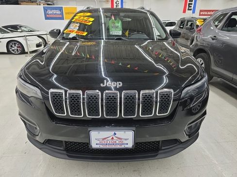Used 2020 Jeep Cherokee Latitude Plus w/ Cold Weather Group image 2