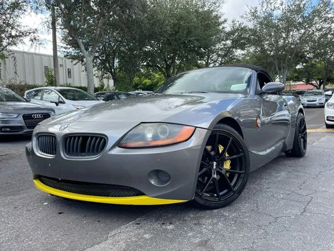 Used 2003 BMW Z4 2.5i RWD image 3