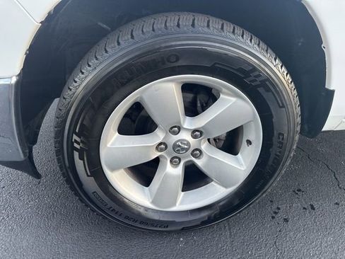 Used 2024 RAM 1500 Classic SLT image 28