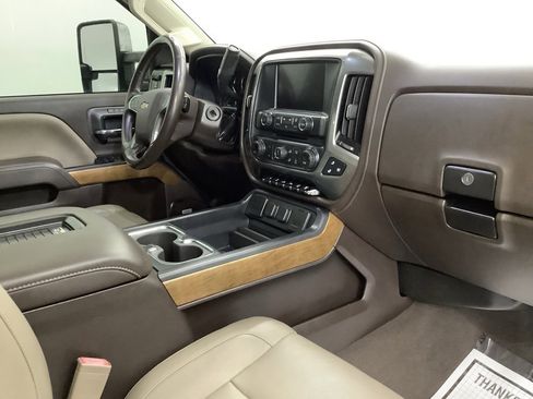 Used 2019 Chevrolet Silverado 2500 LTZ w/ Duramax Plus Package image 30