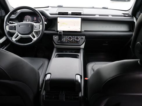 Used 2024 Land Rover Defender 110 SE AWD/4WD image 13