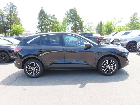 Used 2022 Ford Escape SE w/ Convenience Package FWD image 7