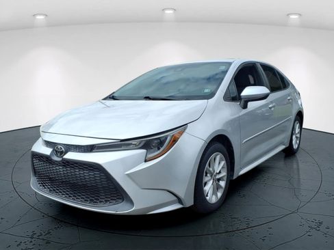 Used 2022 Toyota Corolla LE w/ LE Convenience Package FWD image 6