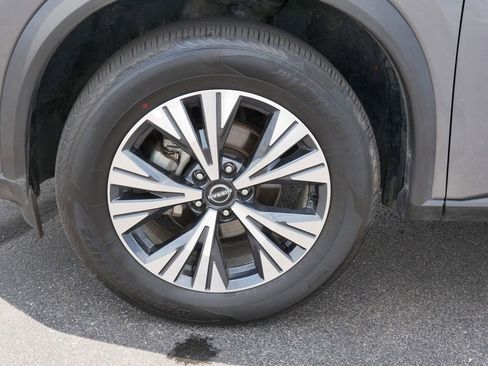 Used 2023 Nissan Rogue SV image 6