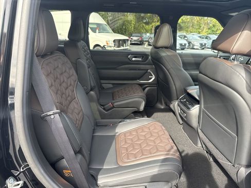 New 2026 Nissan Armada Platinum image 18