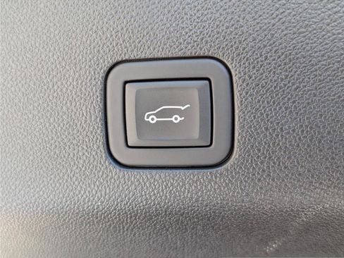 Used 2024 Chevrolet Suburban RST w/ Luxury Package AWD/4WD image 16