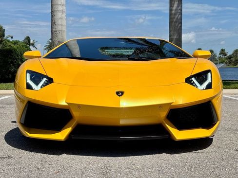 Used 2013 Lamborghini Aventador LP 700-4 AWD/4WD image 3
