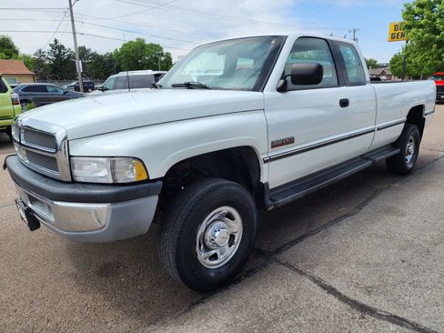 Used 1995 Dodge Ram 2500 Truck 4x4 Club Cab image 4