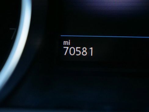 Used 2020 Volkswagen Tiguan S image 7