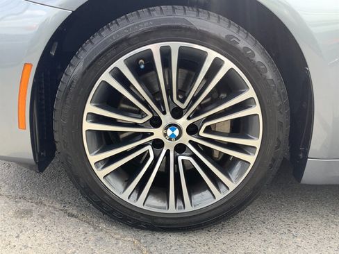 Used 2018 BMW 530i xDrive w/ Premium Package AWD/4WD image 27