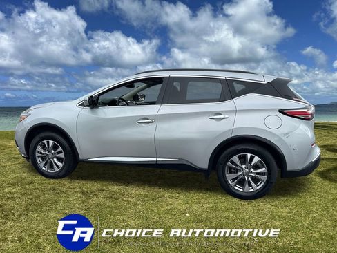 Used 2018 Nissan Murano SV image 3