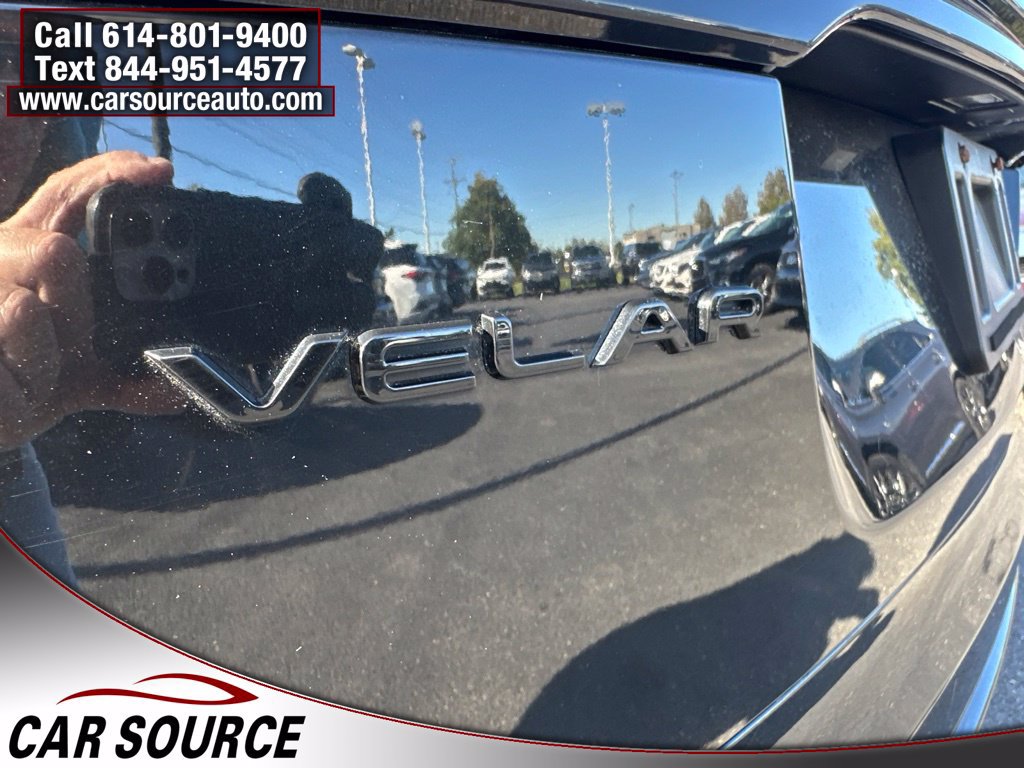 Used 2025 Land Rover Range Rover Velar Dynamic SE AWD/4WD image 10