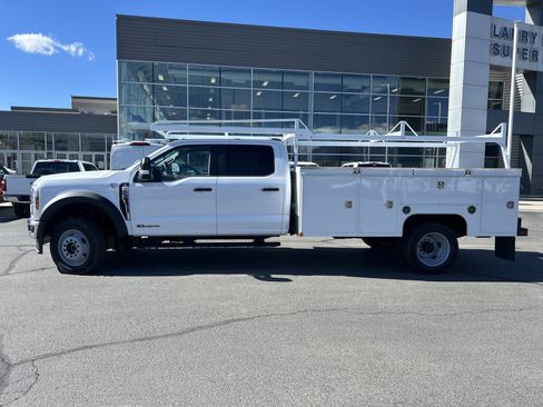 New 2026 Ford F550 4x4 Crew Cab image 2