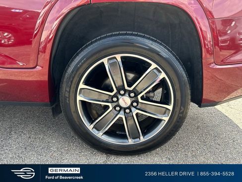 Used 2018 GMC Acadia Denali w/ Technology Package FWD image 13