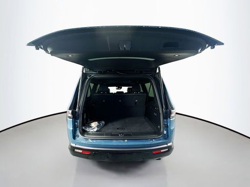 New 2026 Jeep Grand Wagoneer L Limited AWD/4WD image 15