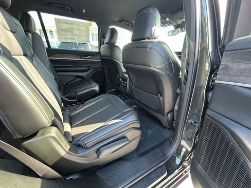 New 2024 Jeep Grand Cherokee L Limited w/ Black Appearance Package RWD image 28