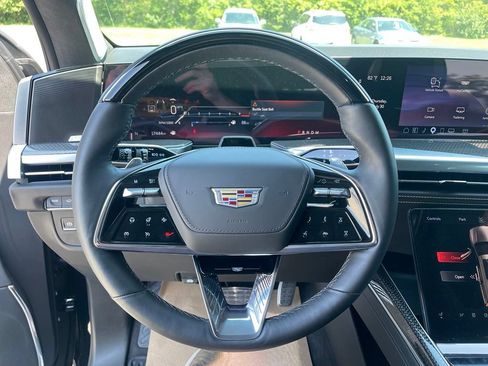 Used 2025 Cadillac Escalade V w/ LPO, ONYX Package AWD/4WD image 10