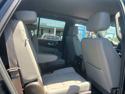 Used 2023 Chevrolet Tahoe LT w/ Luxury Package RWD image 34