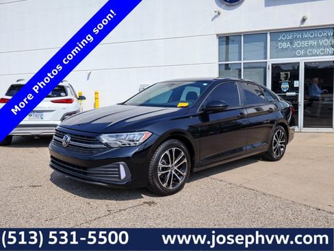 Used 2023 Volkswagen Jetta Sport image 1