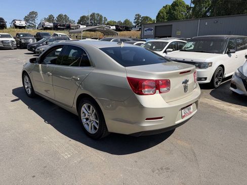 Used 2013 Chevrolet Malibu LT w/ Power Convenience Package image 7